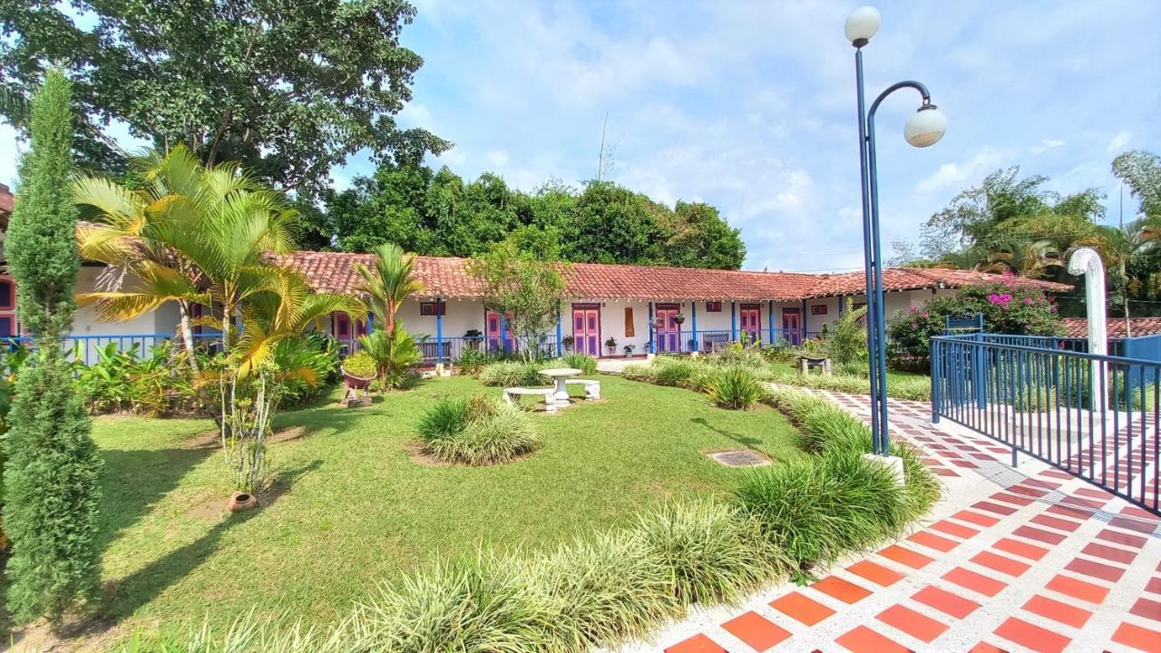 Finca Hotel Villa Del Sol ปูเอโบล ตาเปา ภายนอก รูปภาพ