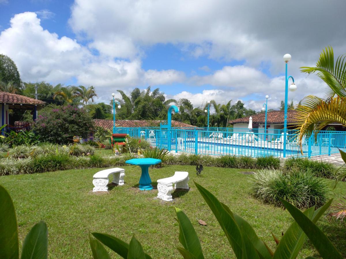 Finca Hotel Villa Del Sol ปูเอโบล ตาเปา ภายนอก รูปภาพ