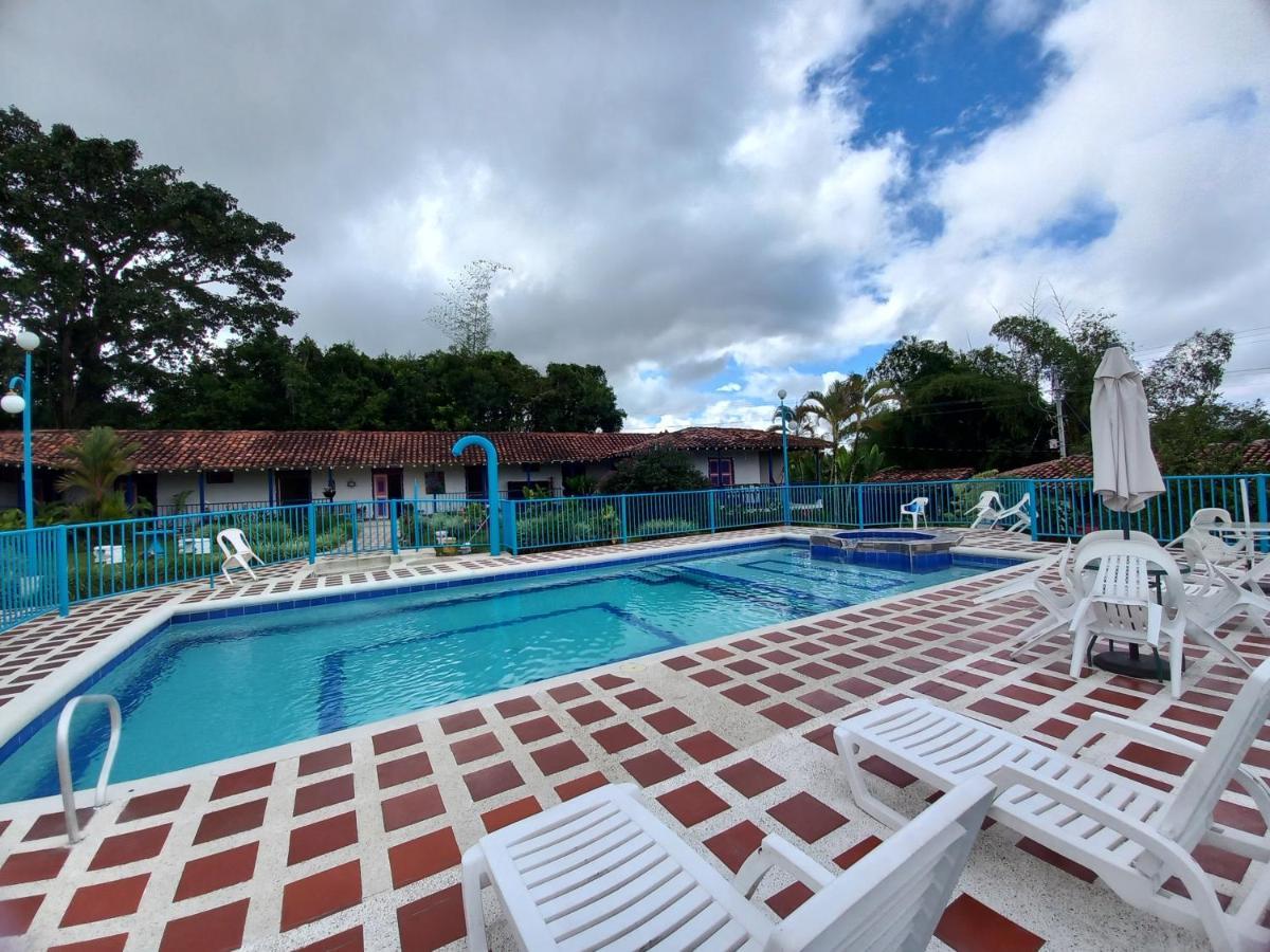 Finca Hotel Villa Del Sol ปูเอโบล ตาเปา ภายนอก รูปภาพ