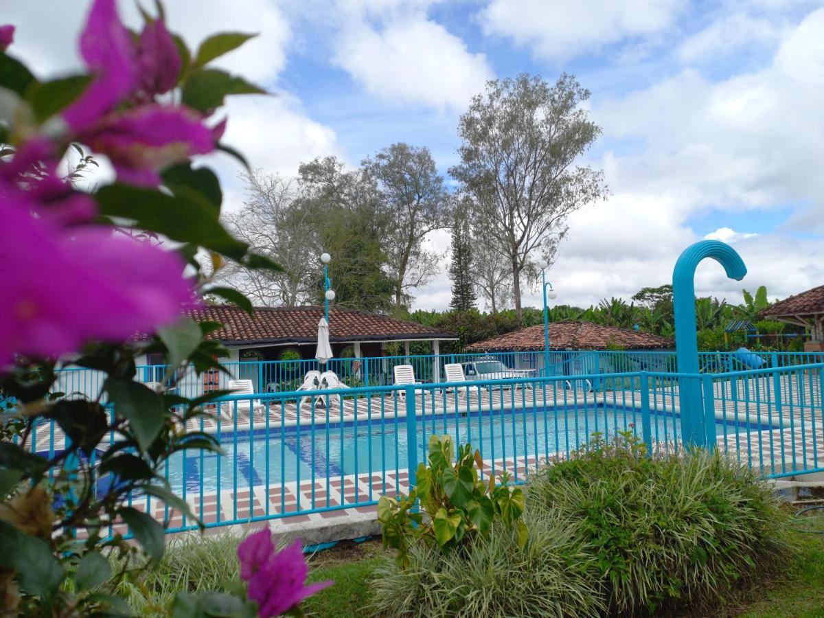Finca Hotel Villa Del Sol ปูเอโบล ตาเปา ภายนอก รูปภาพ
